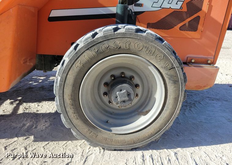 image for item DN4185 2013 JLG Skytrak 8042  telehandler