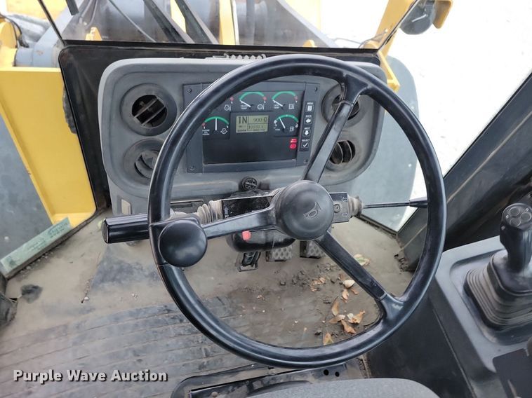image for item DN4191 2006 John Deere 644J  wheel loader