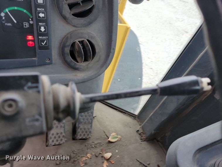 image for item DN4191 2006 John Deere 644J  wheel loader