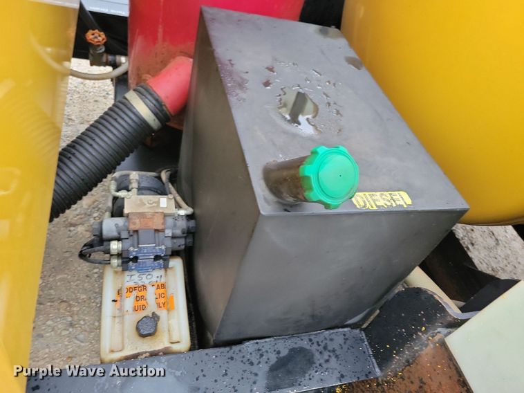 image for item DN4192 2011 Vermeer LP555 SDT  vacuum excavator