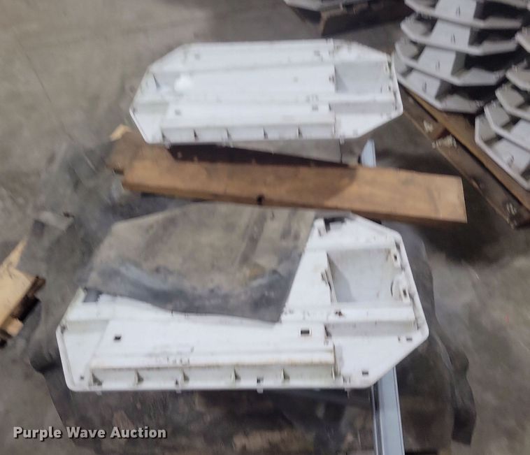 image for item DN4206 (80) Canadian Solar CS6X-310P solar panels