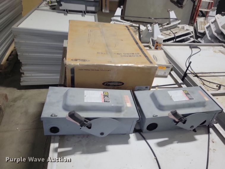 image for item DN4206 (80) Canadian Solar CS6X-310P solar panels