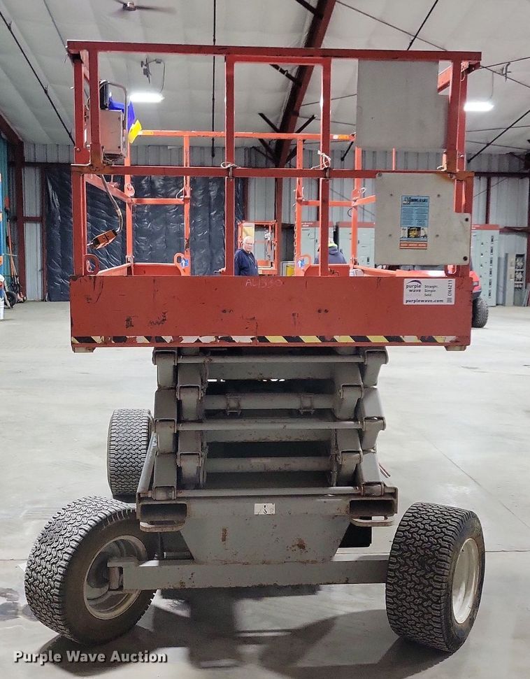 image for item DN4211 Skyjack SJIII 6832  scissor lift