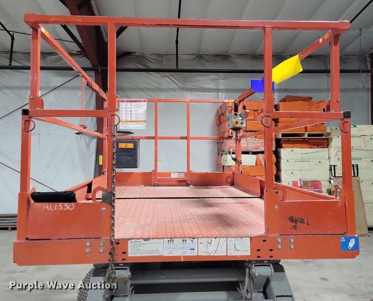 image for item DN4211 Skyjack SJIII 6832  scissor lift