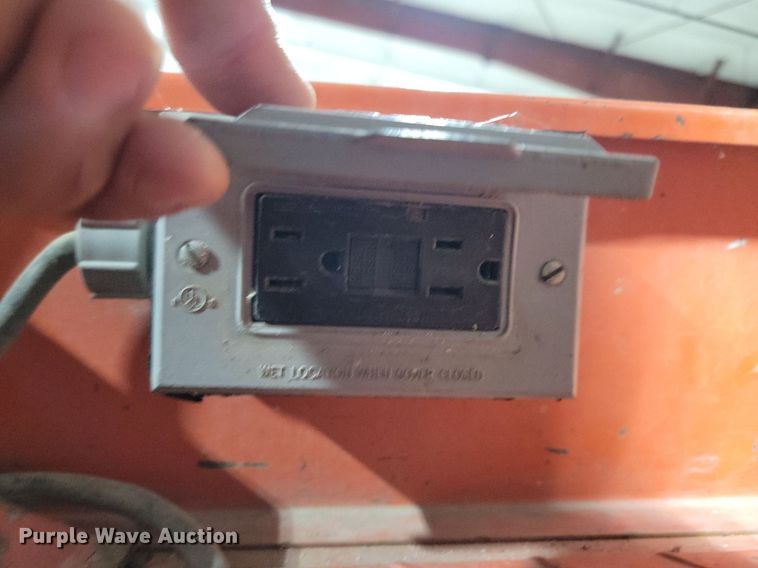 image for item DN4211 Skyjack SJIII 6832  scissor lift