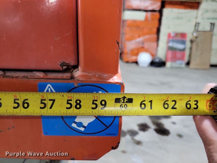 image for item DN4211 Skyjack SJIII 6832  scissor lift