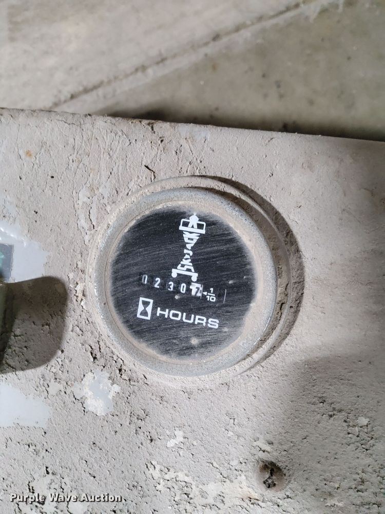 image for item DN4211 Skyjack SJIII 6832  scissor lift