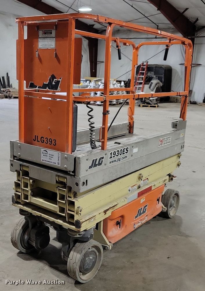image for item DN4212 2014 JLG 1930ES  scissor lift