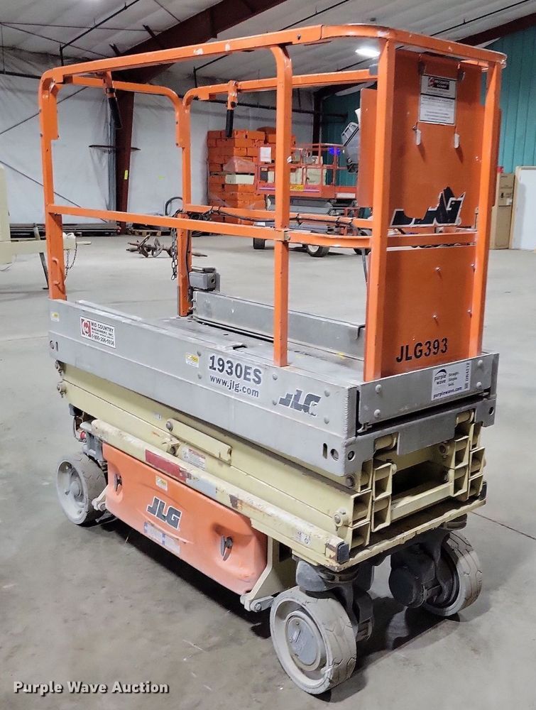 image for item DN4212 2014 JLG 1930ES  scissor lift