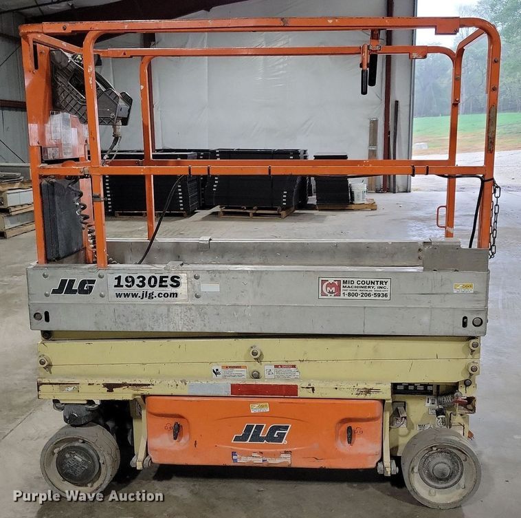 image for item DN4212 2014 JLG 1930ES  scissor lift