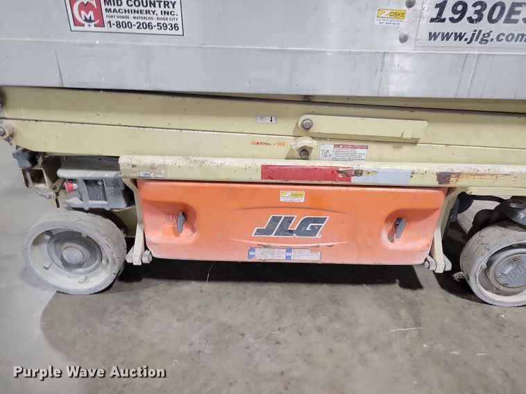 image for item DN4212 2014 JLG 1930ES  scissor lift