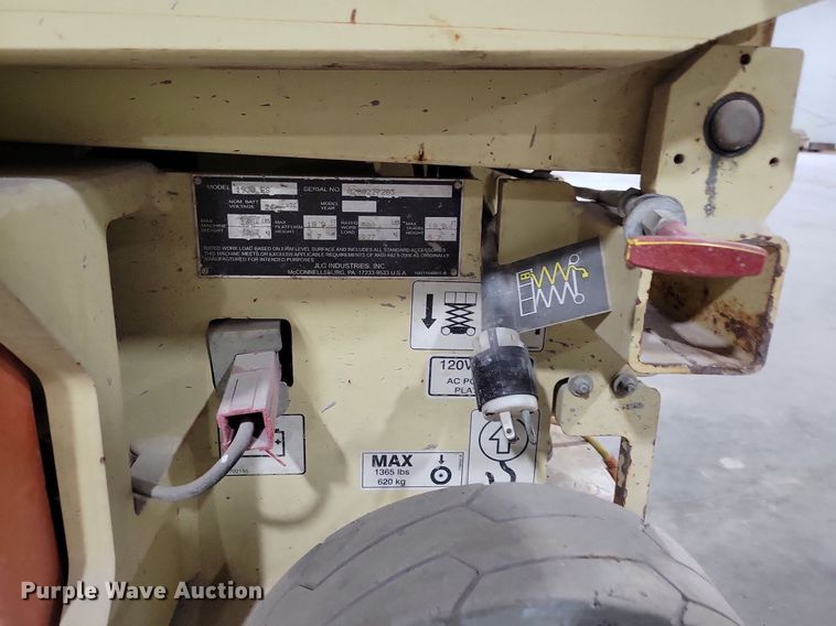 image for item DN4212 2014 JLG 1930ES  scissor lift