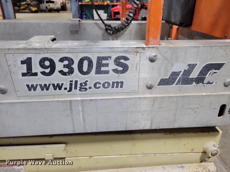 image for item DN4212 2014 JLG 1930ES  scissor lift