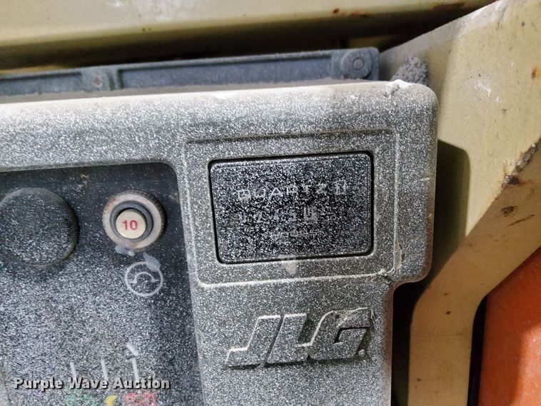 image for item DN4212 2014 JLG 1930ES  scissor lift