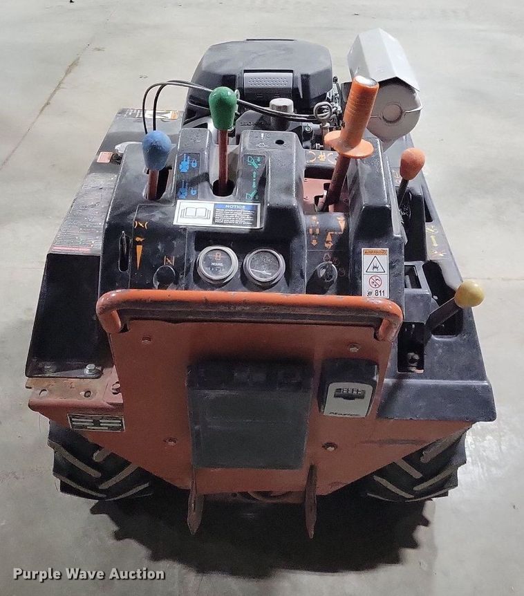 image for item DN4213 2003 Ditch Witch 1820H  trencher