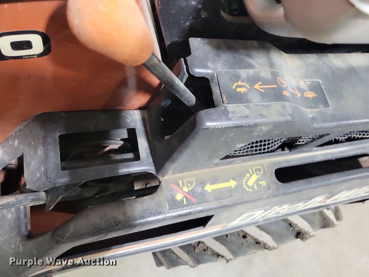 image for item DN4213 2003 Ditch Witch 1820H  trencher