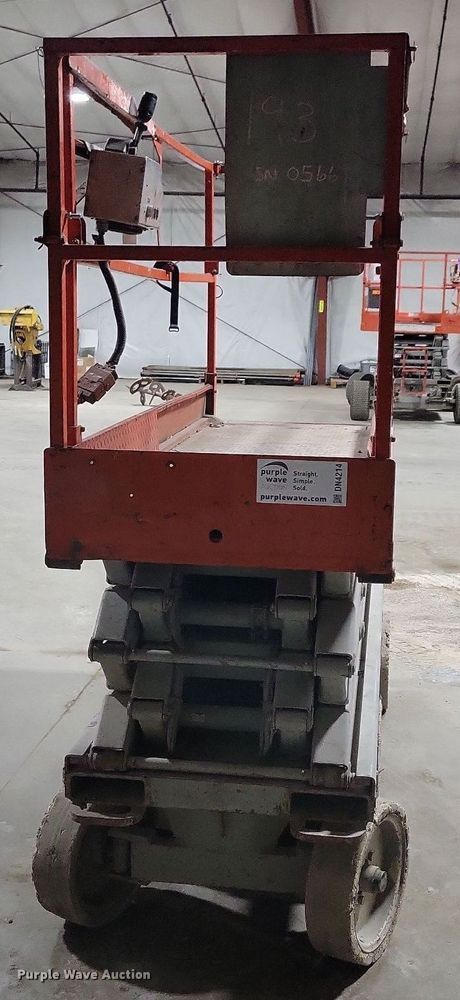 image for item DN4214 Skyjack SJIII 3226  scissor lift