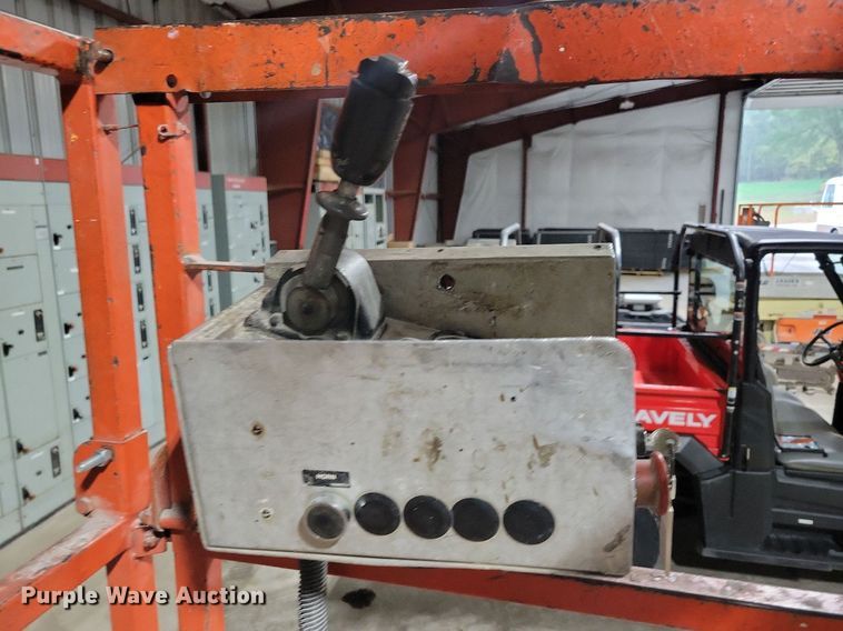 image for item DN4214 Skyjack SJIII 3226  scissor lift