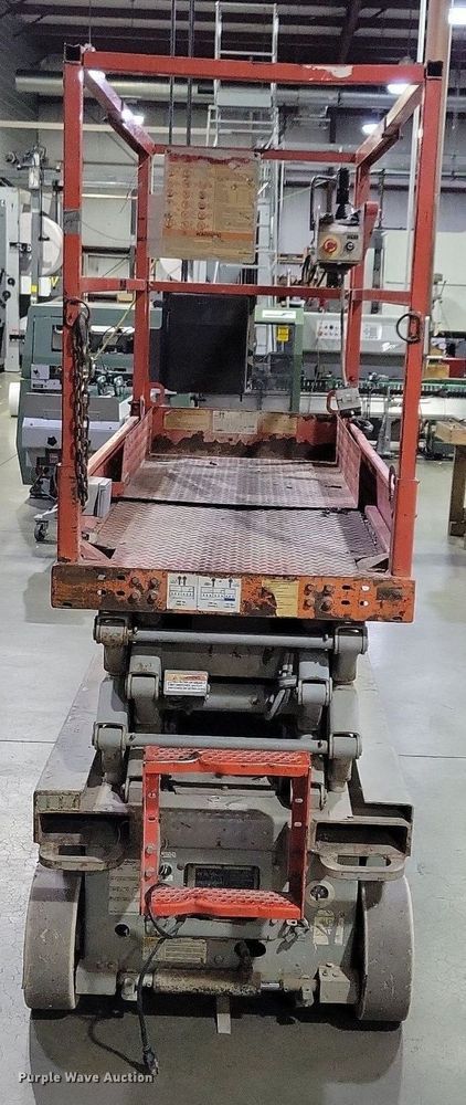 image for item DN4215 2007 Skyjack SJIII 3219  scissor lift