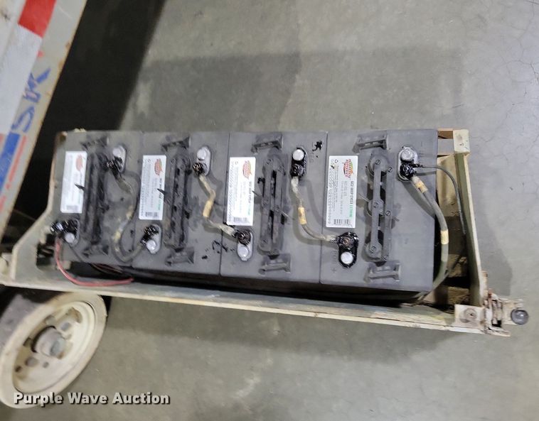 image for item DN4215 2007 Skyjack SJIII 3219  scissor lift