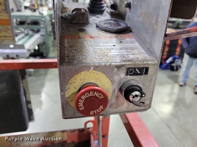 image for item DN4215 2007 Skyjack SJIII 3219  scissor lift