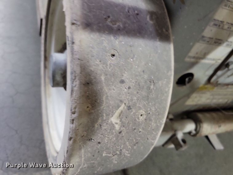 image for item DN4215 2007 Skyjack SJIII 3219  scissor lift