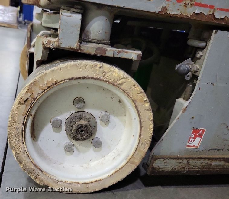 image for item DN4215 2007 Skyjack SJIII 3219  scissor lift