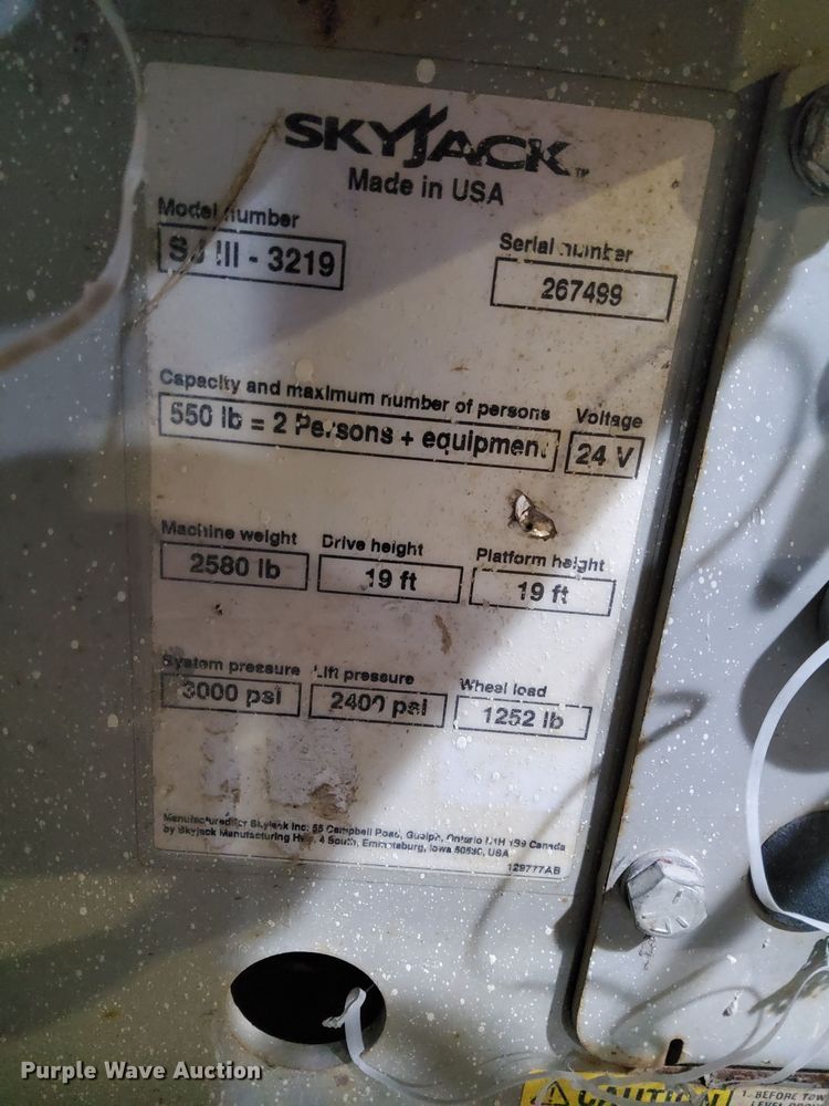 image for item DN4215 2007 Skyjack SJIII 3219  scissor lift