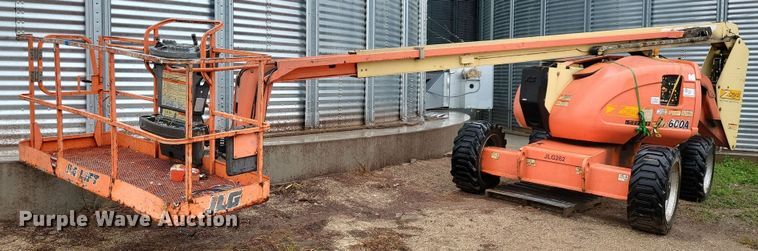 image for item DN4216 2006 JLG 600A  boom lift
