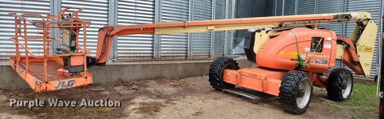 image for item DN4216 2006 JLG 600A  boom lift