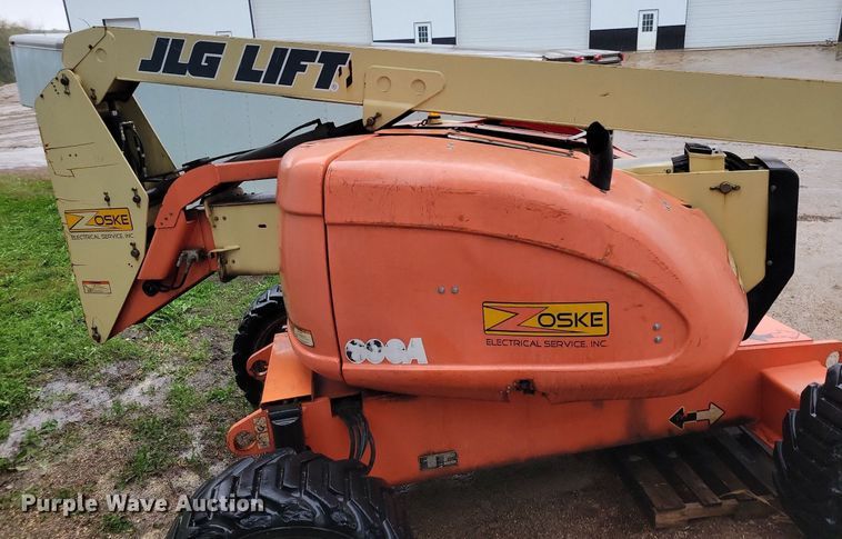 image for item DN4216 2006 JLG 600A  boom lift