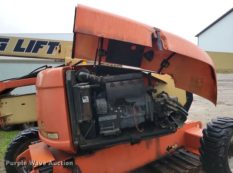 image for item DN4216 2006 JLG 600A  boom lift