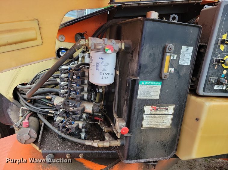 image for item DN4216 2006 JLG 600A  boom lift