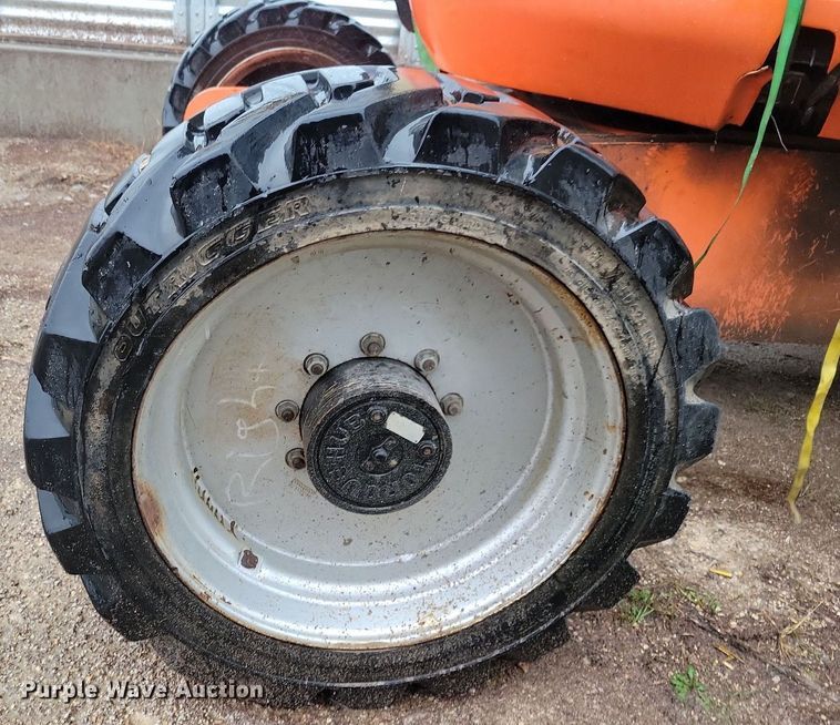 image for item DN4216 2006 JLG 600A  boom lift