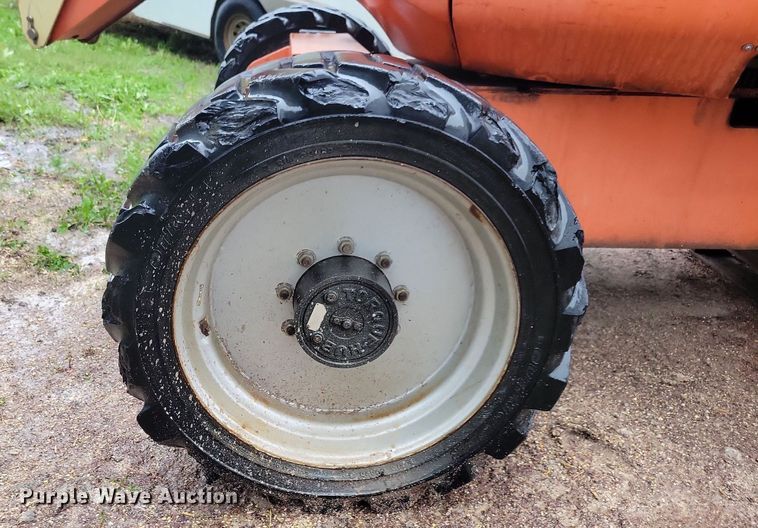 image for item DN4216 2006 JLG 600A  boom lift