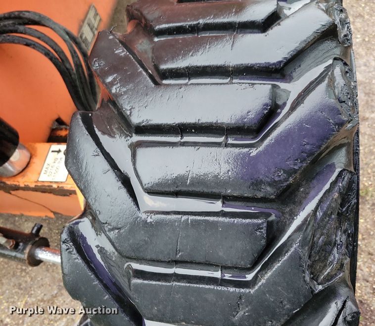 image for item DN4216 2006 JLG 600A  boom lift