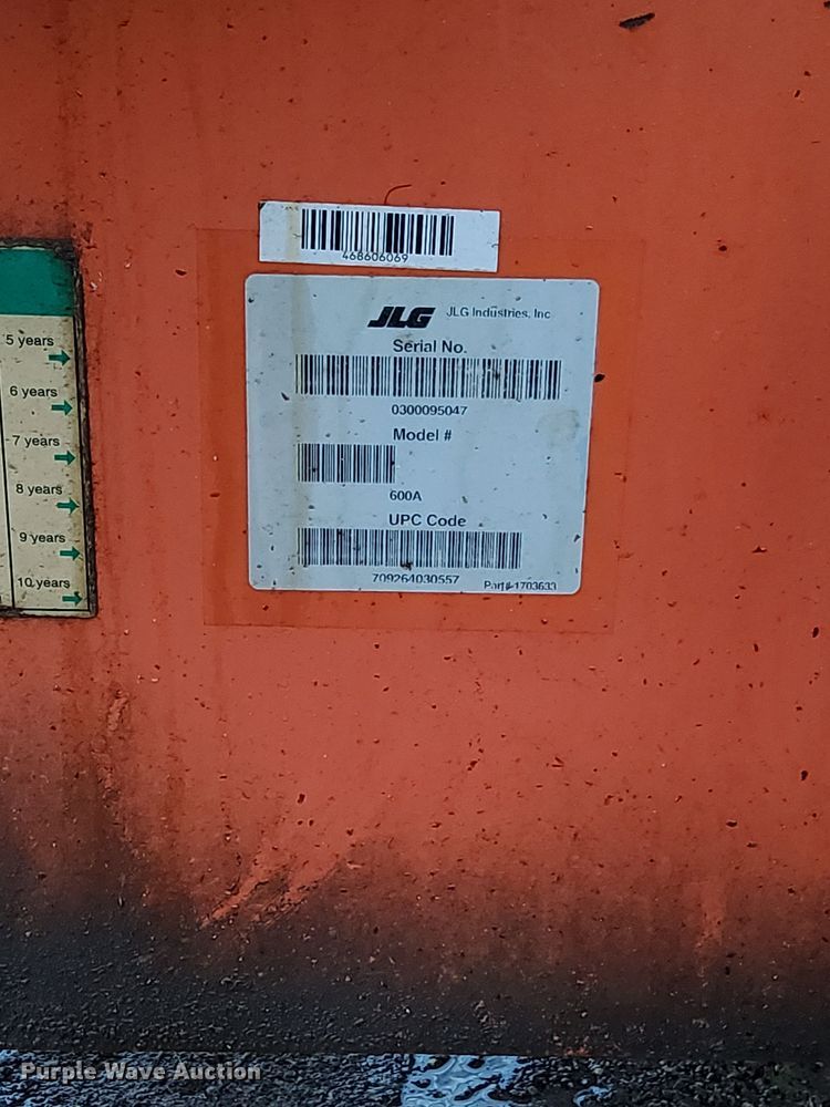 image for item DN4216 2006 JLG 600A  boom lift