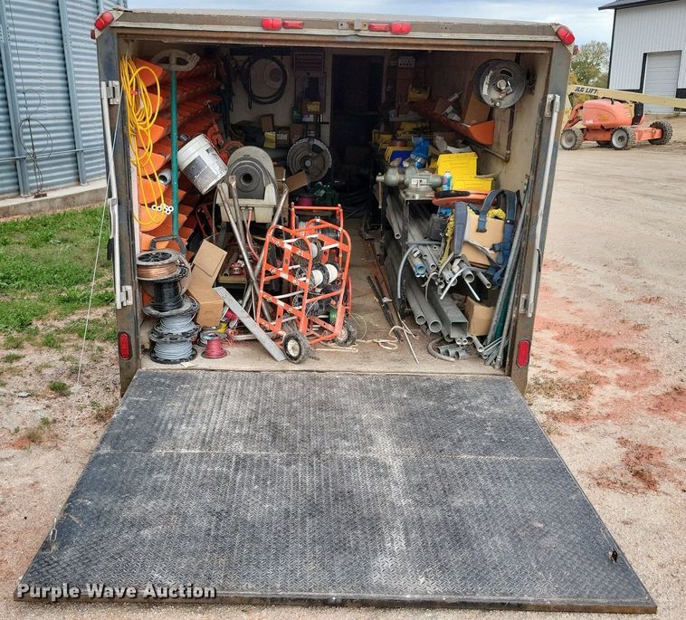 image for item DN4217 1993 Featherlite Econolite  enclosed cargo trailer