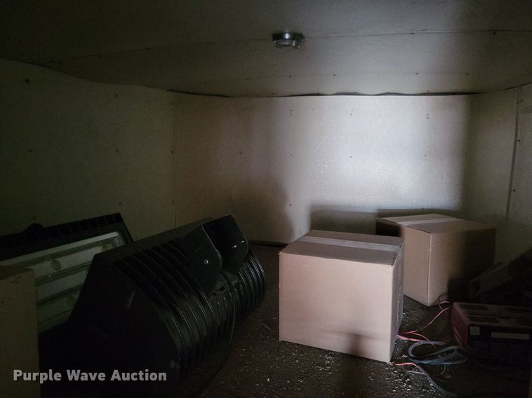 image for item DN4217 1993 Featherlite Econolite  enclosed cargo trailer