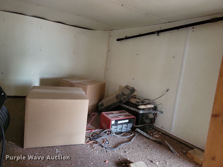 image for item DN4217 1993 Featherlite Econolite  enclosed cargo trailer