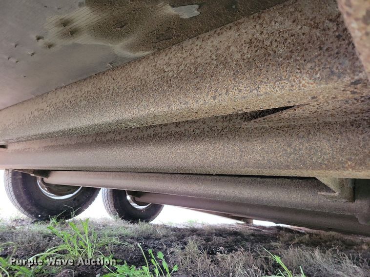 image for item DN4217 1993 Featherlite Econolite  enclosed cargo trailer