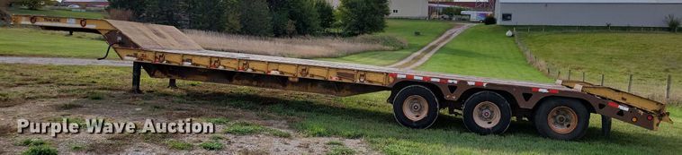 image for item DN4218 2000 Trail King TK80RG  drop deck equipment trailer