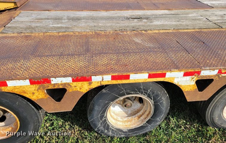 image for item DN4218 2000 Trail King TK80RG  drop deck equipment trailer