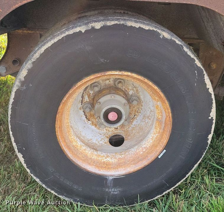 image for item DN4218 2000 Trail King TK80RG  drop deck equipment trailer