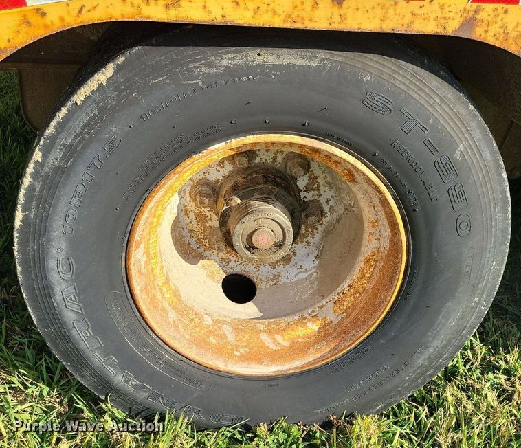 image for item DN4218 2000 Trail King TK80RG  drop deck equipment trailer