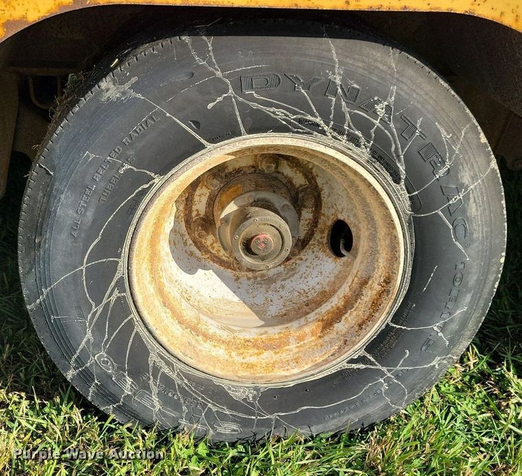 image for item DN4218 2000 Trail King TK80RG  drop deck equipment trailer