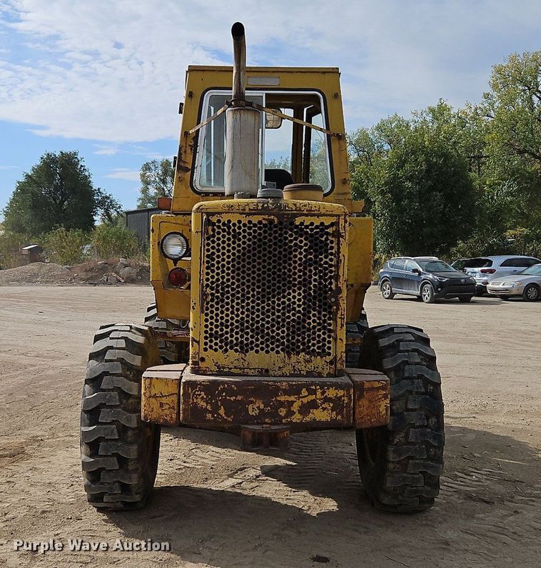 image for item DN7028 1973 Caterpillar 920  wheel loader