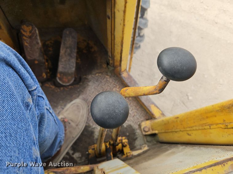 image for item DN7028 1973 Caterpillar 920  wheel loader