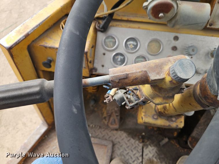 image for item DN7028 1973 Caterpillar 920  wheel loader