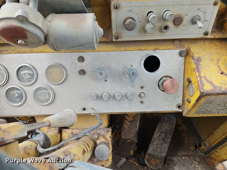 image for item DN7028 1973 Caterpillar 920  wheel loader